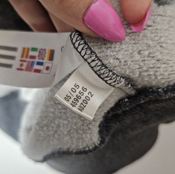 Adidas Men's Gray 2005 Vintage Hoodie Men's Size Large *See flaws - Picture 5 of 10